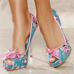 Lindos zapatos estanpados florales