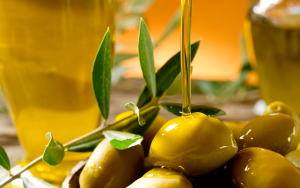 aceite de oliva para preparar con romero para la caida del pelo